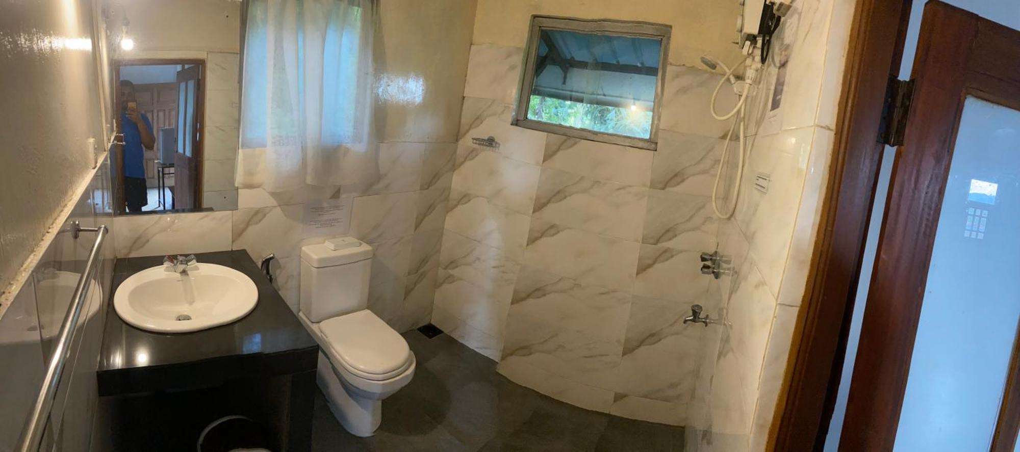 קנדי Upland Inn מראה חיצוני תמונה
