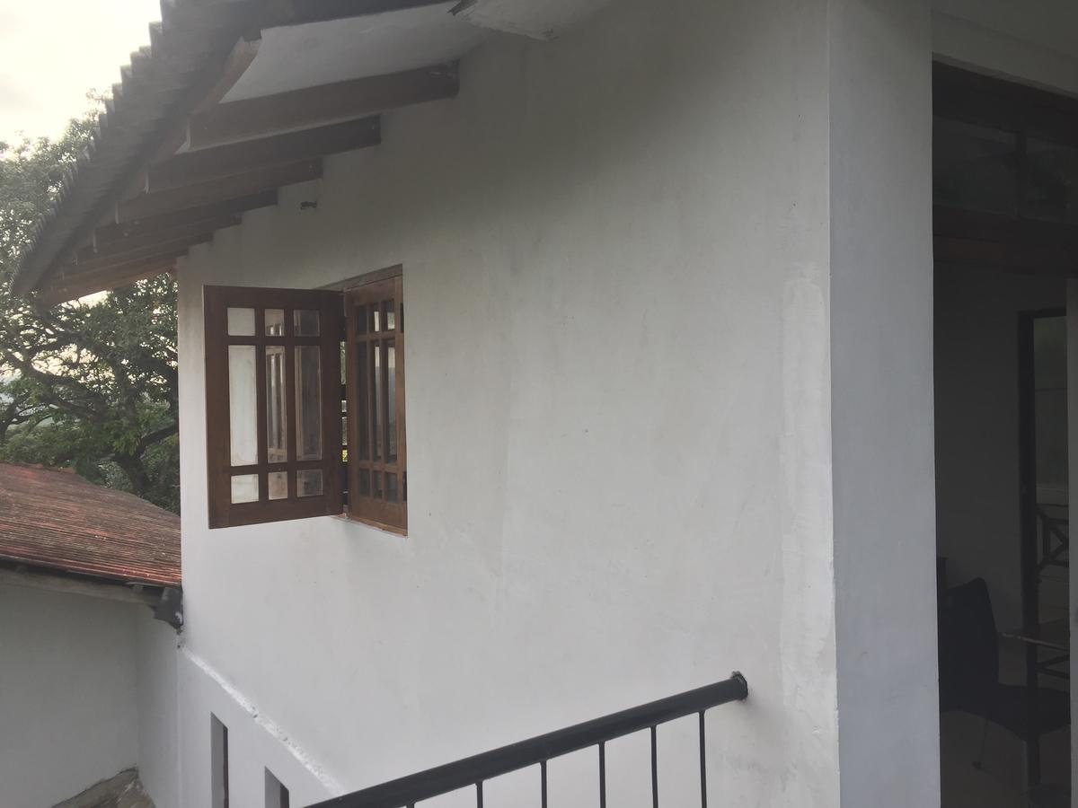 קנדי Upland Inn מראה חיצוני תמונה