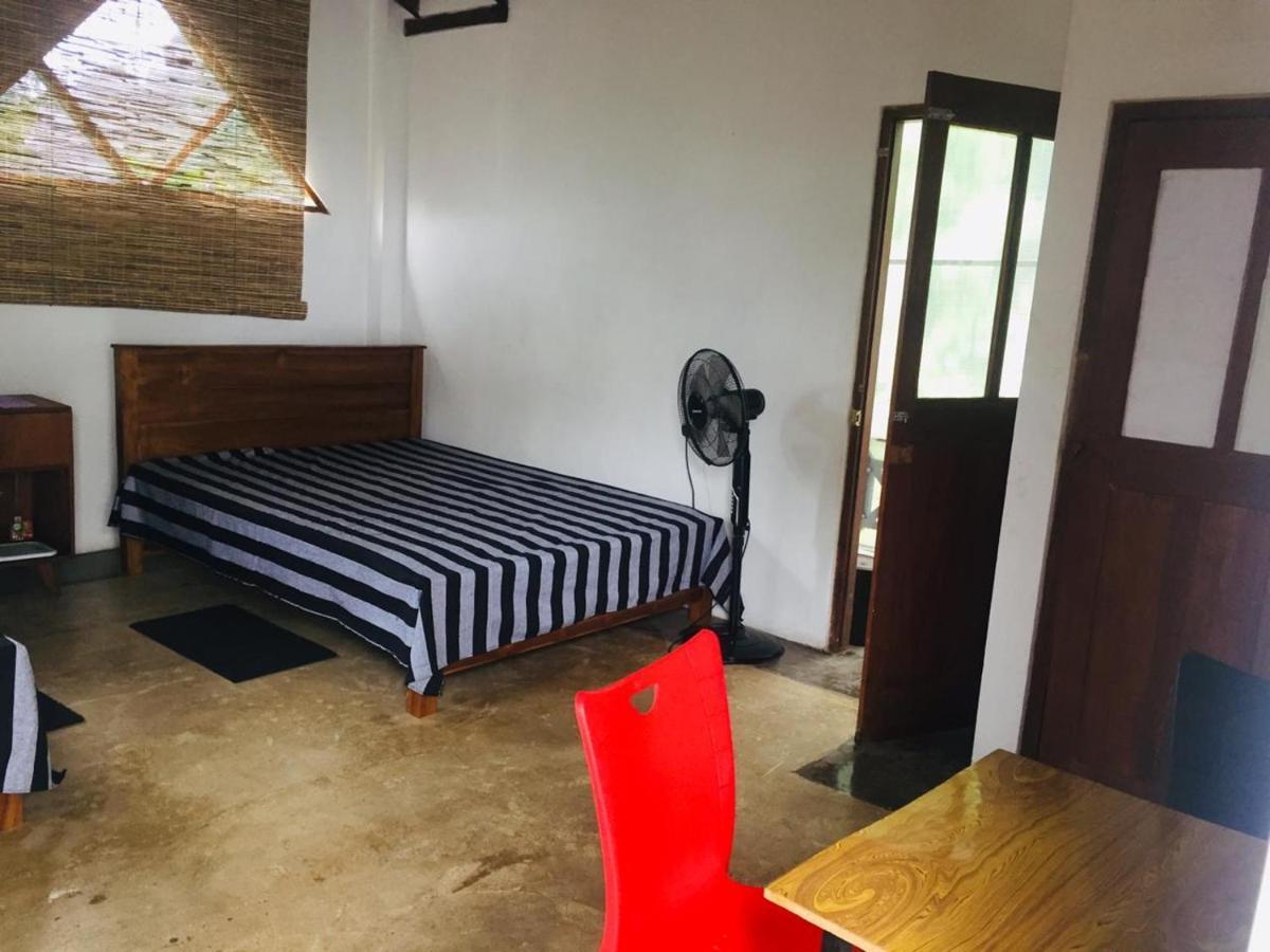 קנדי Upland Inn מראה חיצוני תמונה